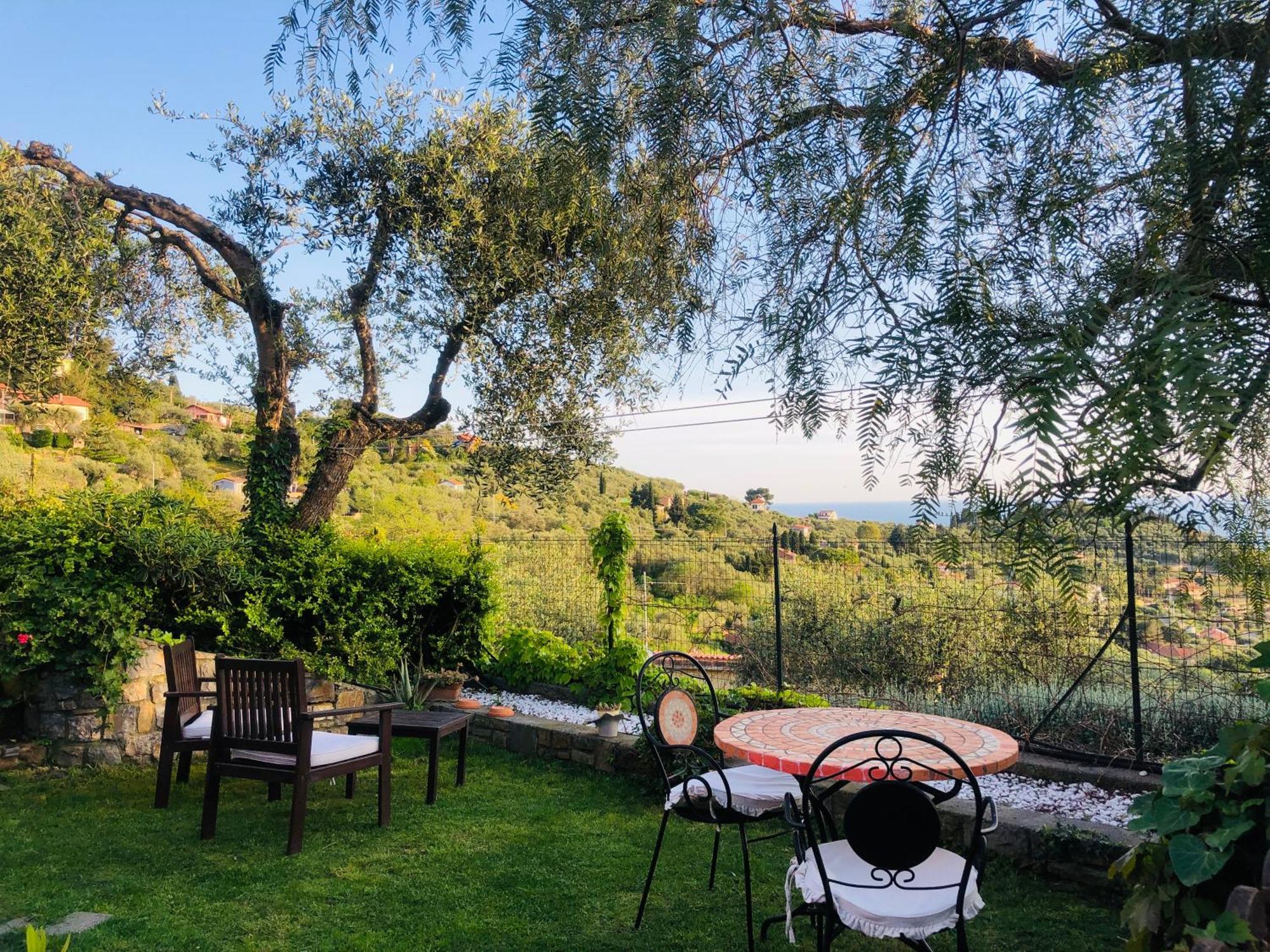 Le Jardin Sur Mer Avec Bike Et Mtb Tour Imperia Exterior foto
