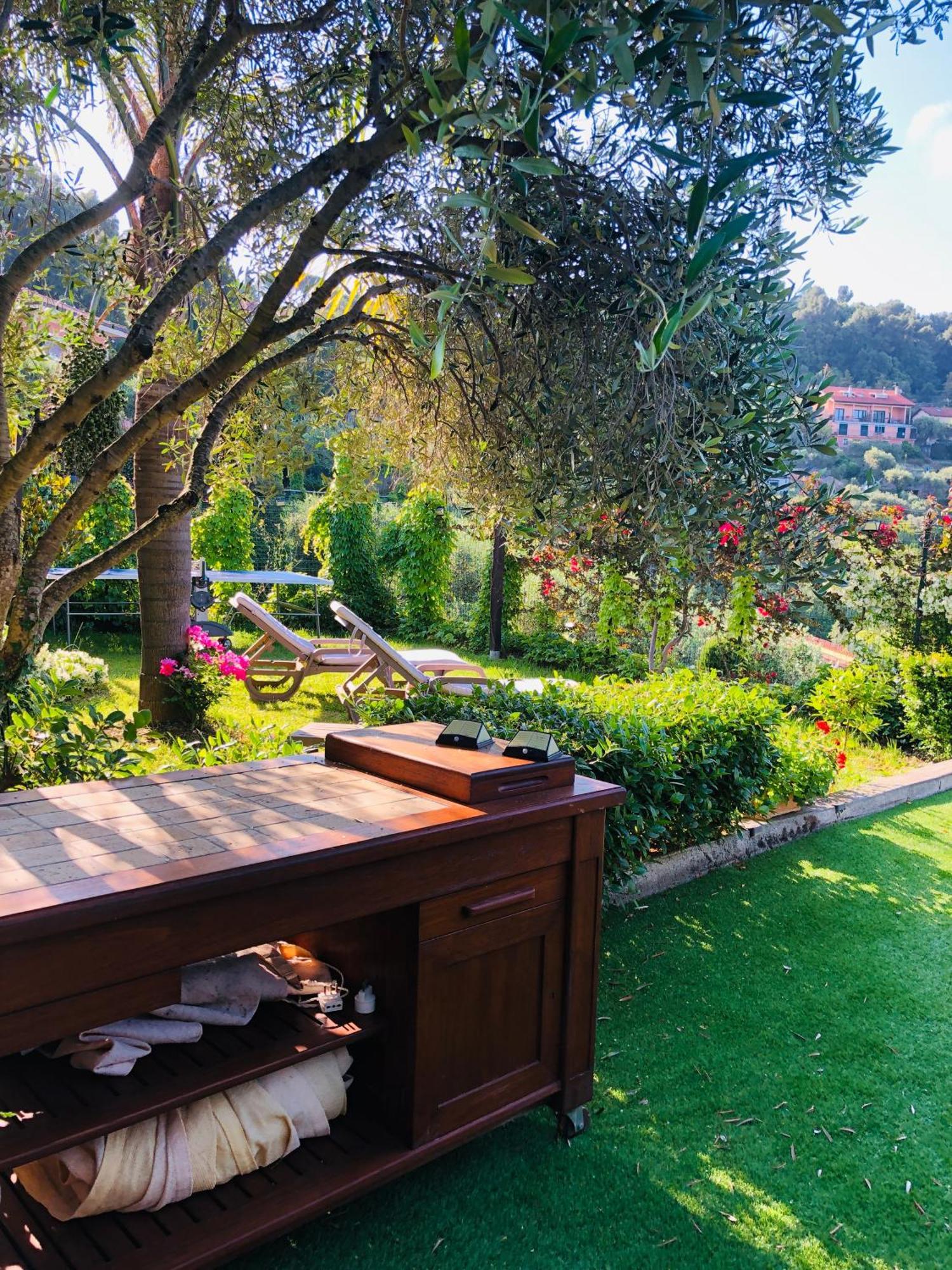 Le Jardin Sur Mer Avec Bike Et Mtb Tour Imperia Exterior foto