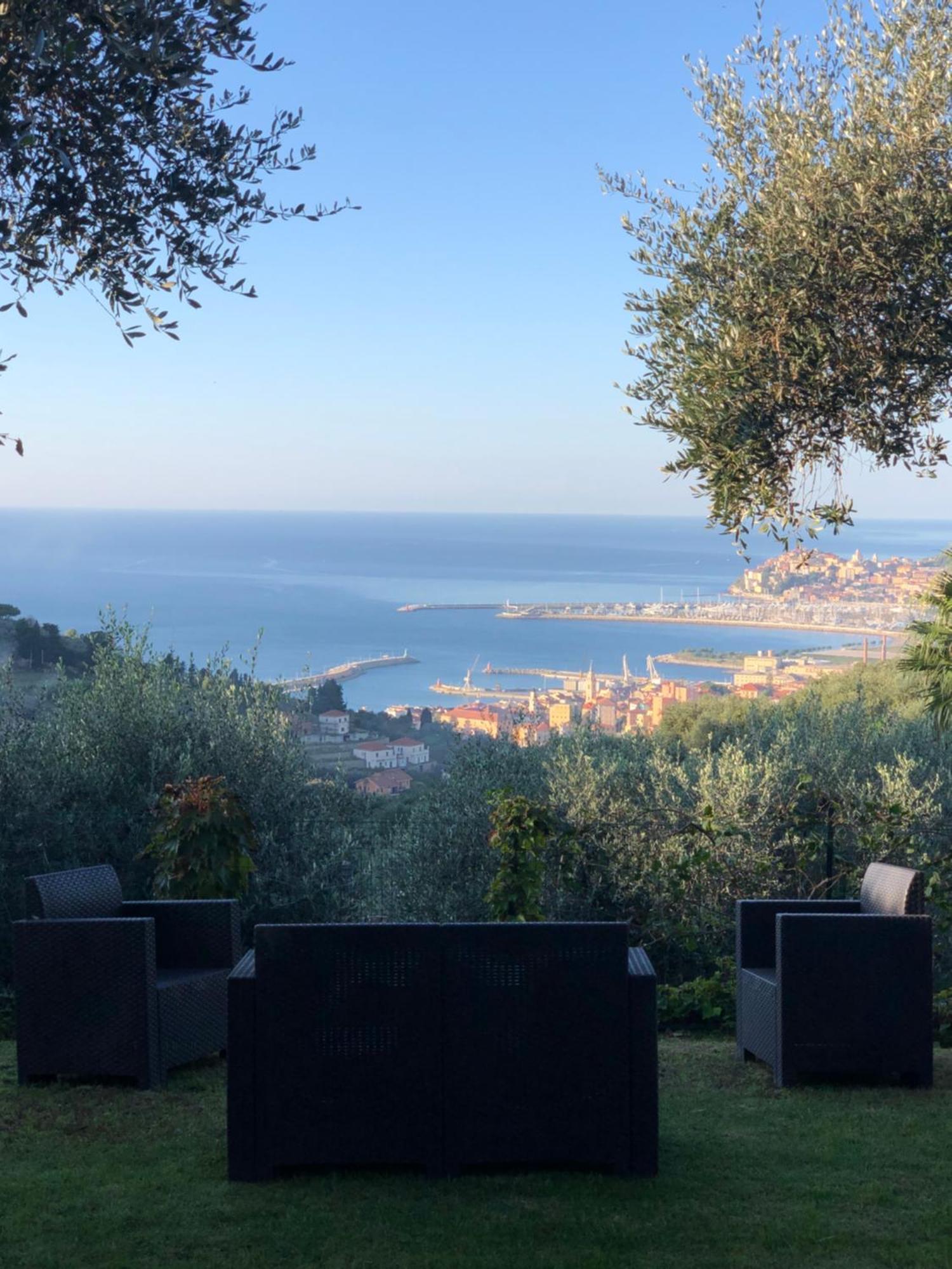 Le Jardin Sur Mer Avec Bike Et Mtb Tour Imperia Exterior foto